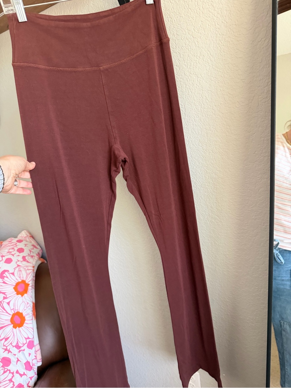 NUUDS Swift Reset Legging in Black Cherry - M